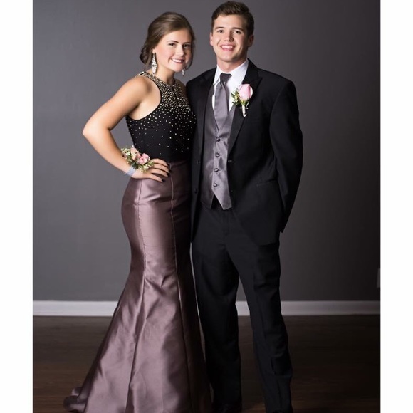 Prom Dress - Picture 1 of 4